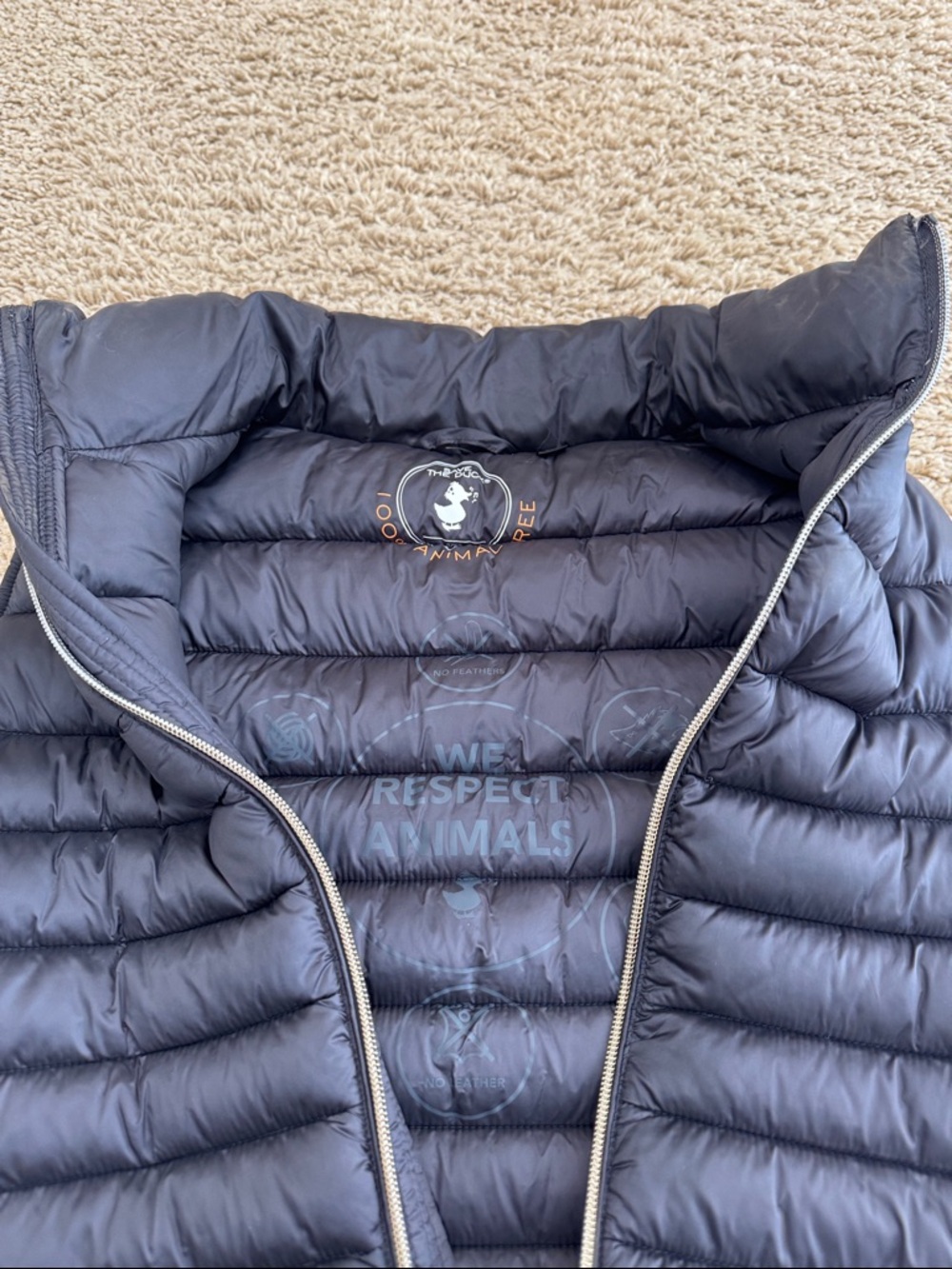 Save the Duck Womens Plumtech Puffer Vest in Dark Gray, Animal Free, sz XS - Picture 3 of 16